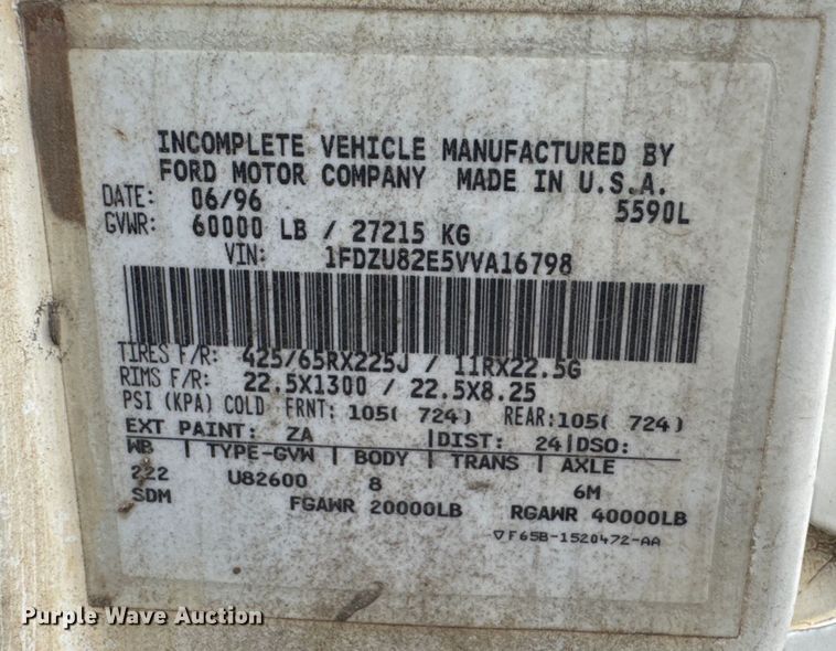 image for item EM7238 1997 Ford LT8000 ready mix truck