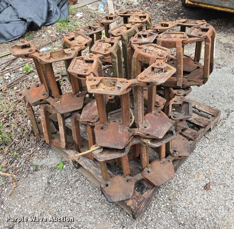 image for item EM7240 Grouser skid steer tire tracks