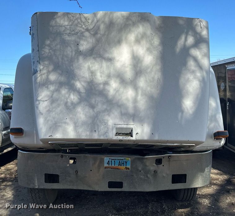 image for item EN3013 1981 International F2574 dump truck