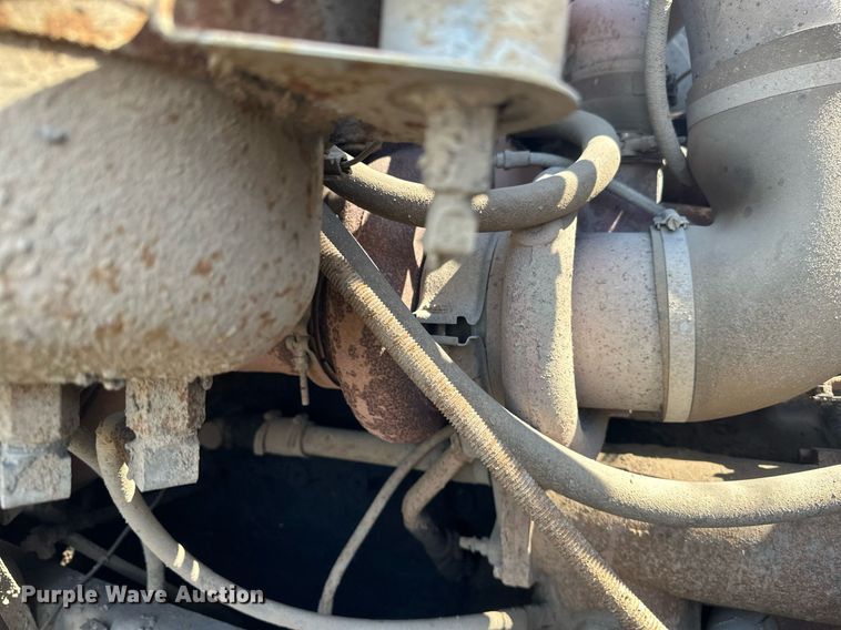 image for item EN3013 1981 International F2574 dump truck