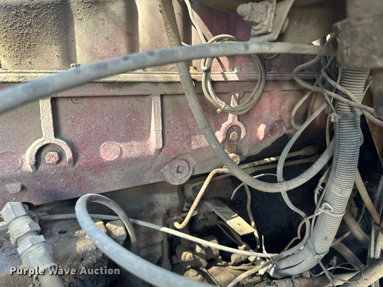 image for item EN3013 1981 International F2574 dump truck