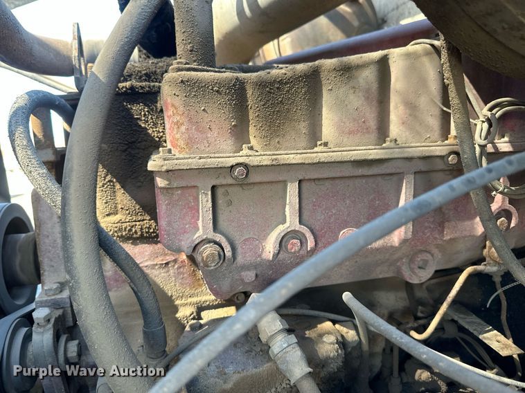 image for item EN3013 1981 International F2574 dump truck