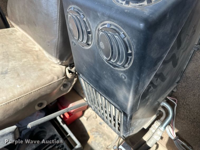 image for item EN3016 1995 International  4900 water truck