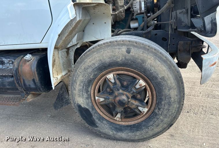 image for item EN3016 1995 International  4900 water truck