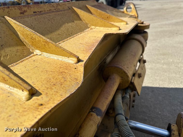 image for item EN3017 1992 Caterpillar  D4H XL dozer