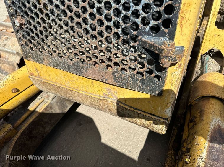 image for item EN3017 1992 Caterpillar  D4H XL dozer