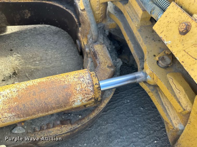 image for item EN3017 1992 Caterpillar  D4H XL dozer