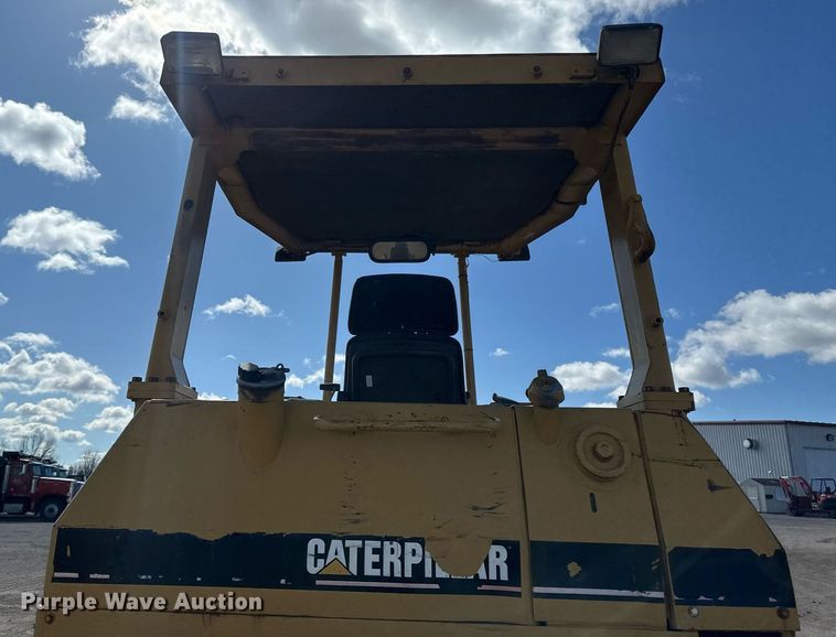 image for item EN3017 1992 Caterpillar  D4H XL dozer