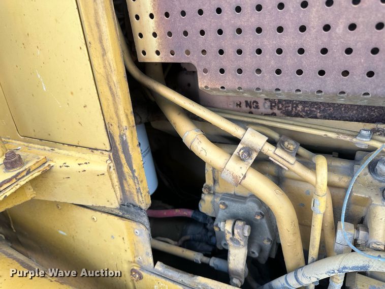 image for item EN3017 1992 Caterpillar  D4H XL dozer