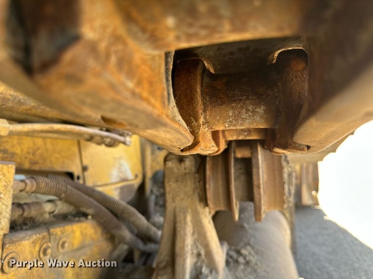 image for item EN3017 1992 Caterpillar  D4H XL dozer