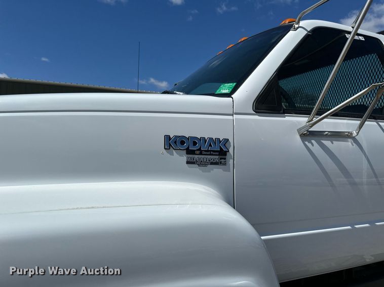 image for item EN3018 1996 Chevrolet  Kodiak  rollback truck