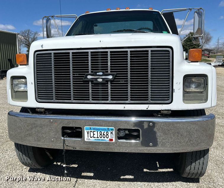 image for item EN3018 1996 Chevrolet  Kodiak  rollback truck