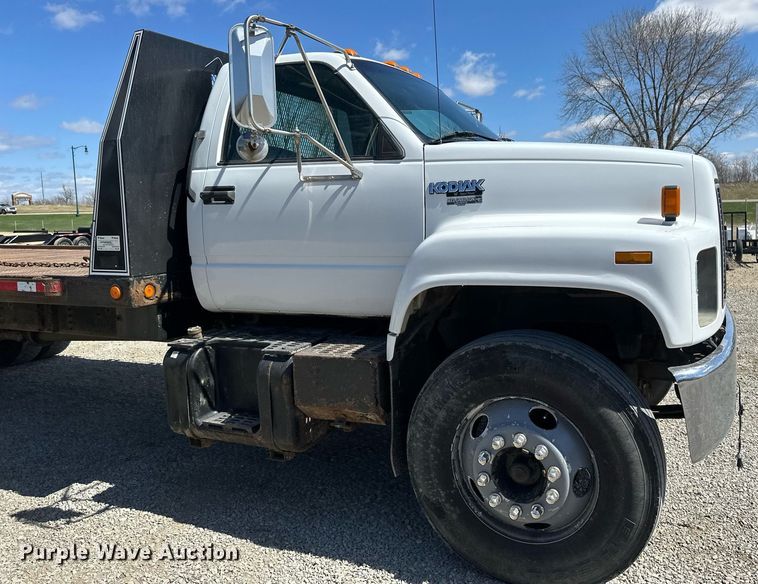 image for item EN3018 1996 Chevrolet  Kodiak  rollback truck