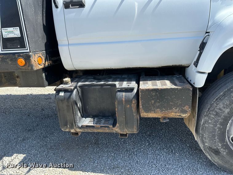 image for item EN3018 1996 Chevrolet  Kodiak  rollback truck