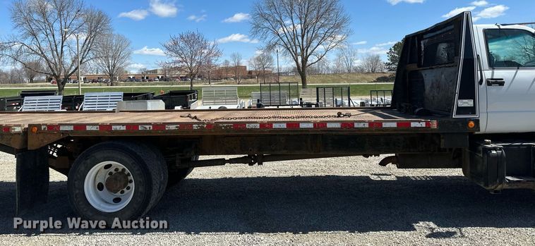 image for item EN3018 1996 Chevrolet  Kodiak  rollback truck