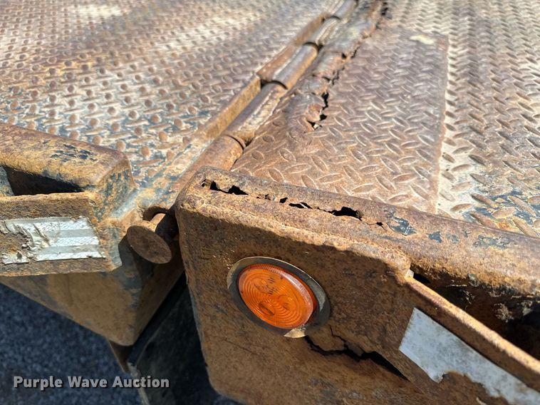 image for item EN3018 1996 Chevrolet  Kodiak  rollback truck