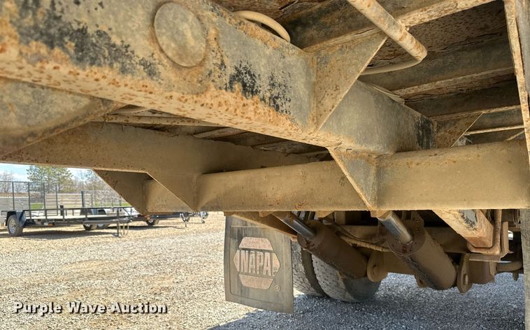 image for item EN3018 1996 Chevrolet  Kodiak  rollback truck