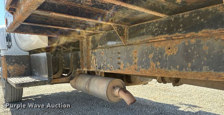 image for item EN3018 1996 Chevrolet  Kodiak  rollback truck