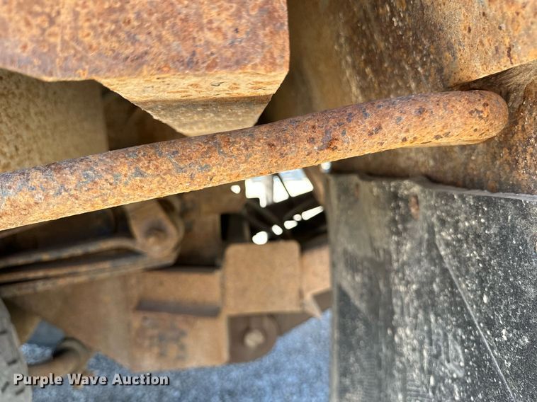 image for item EN3018 1996 Chevrolet  Kodiak  rollback truck