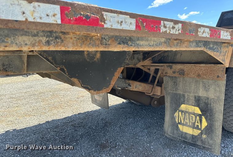 image for item EN3018 1996 Chevrolet  Kodiak  rollback truck