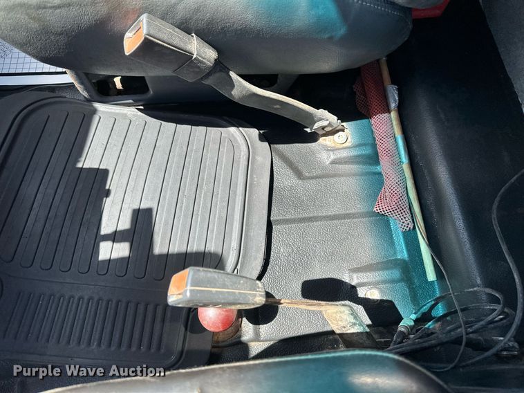 image for item EN3018 1996 Chevrolet  Kodiak  rollback truck