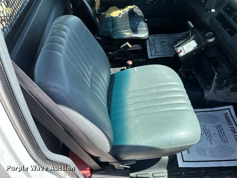 image for item EN3018 1996 Chevrolet  Kodiak  rollback truck