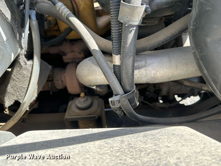 image for item EN3018 1996 Chevrolet  Kodiak  rollback truck