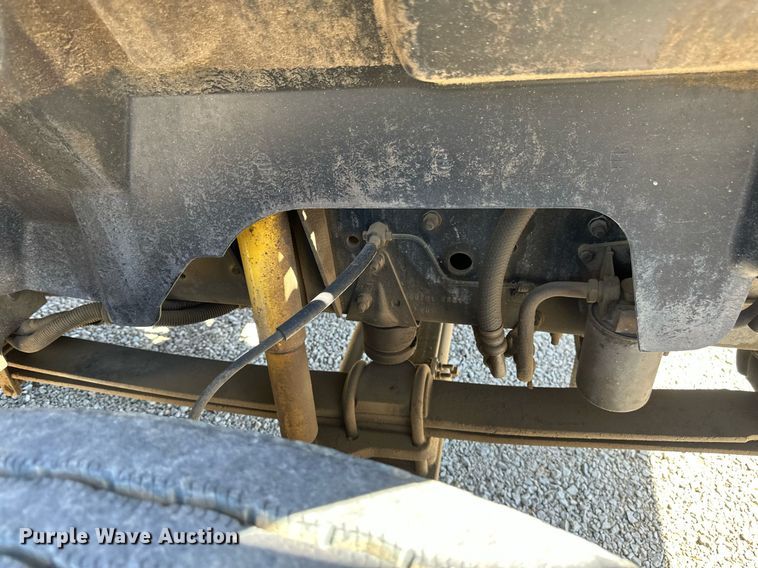 image for item EN3018 1996 Chevrolet  Kodiak  rollback truck