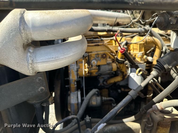 image for item EN3018 1996 Chevrolet  Kodiak  rollback truck