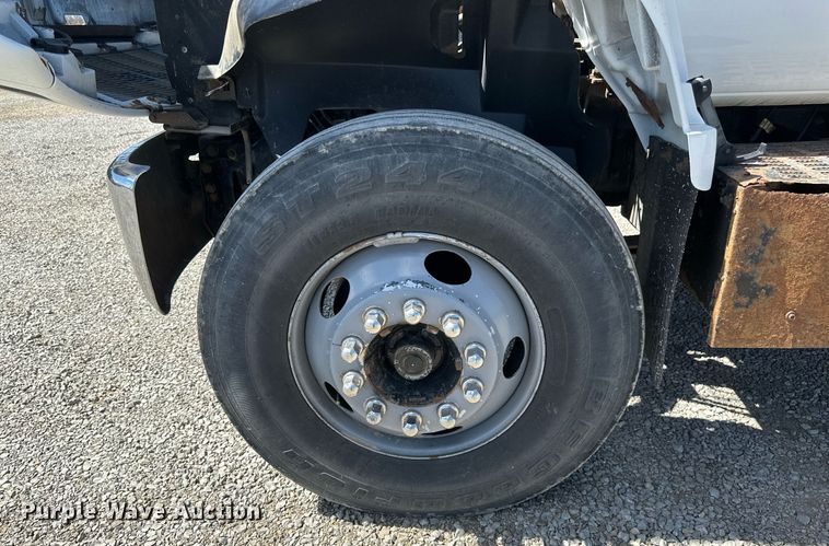 image for item EN3018 1996 Chevrolet  Kodiak  rollback truck