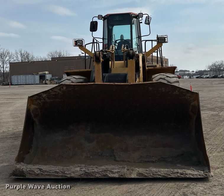 image for item EN3027 Halla 380 wheel loader