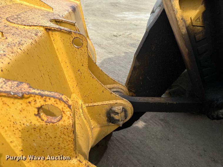 image for item EN3027 Halla 380 wheel loader