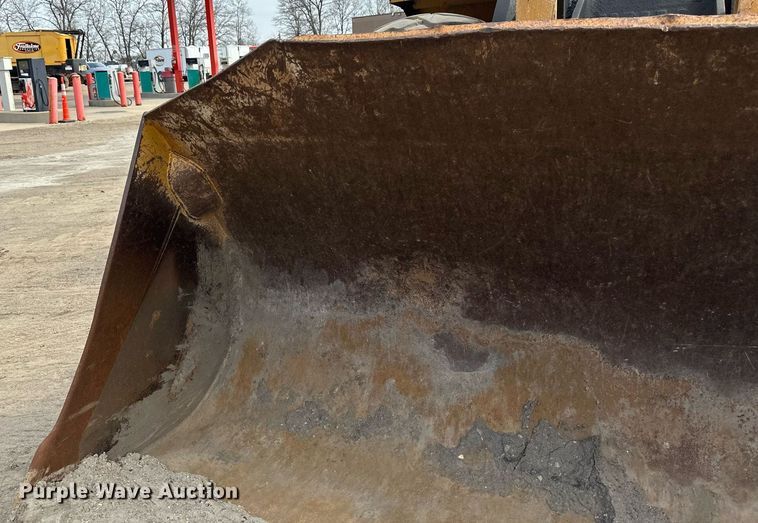 image for item EN3027 Halla 380 wheel loader