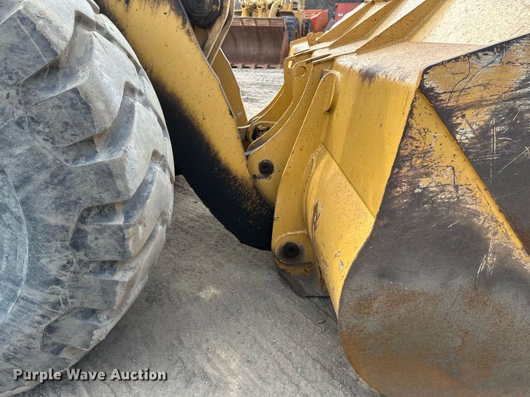 image for item EN3027 Halla 380 wheel loader