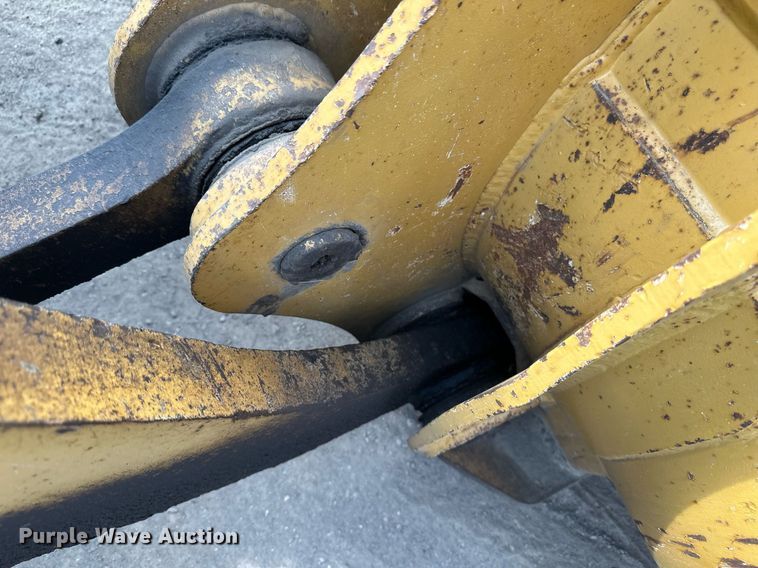 image for item EN3027 Halla 380 wheel loader