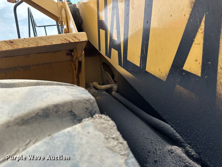 image for item EN3027 Halla 380 wheel loader