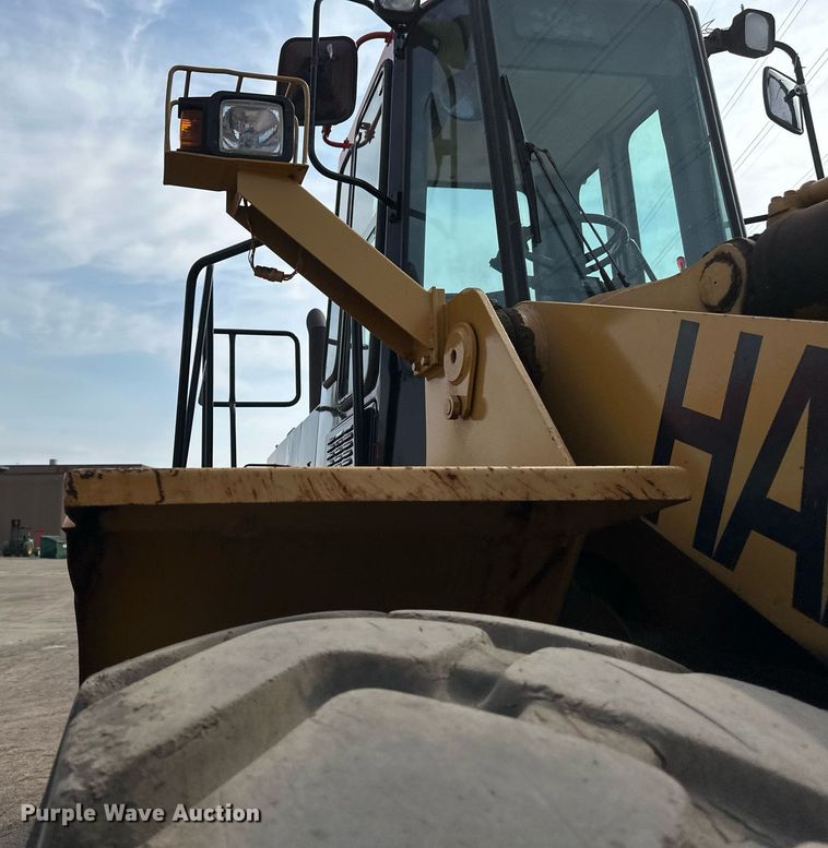 image for item EN3027 Halla 380 wheel loader