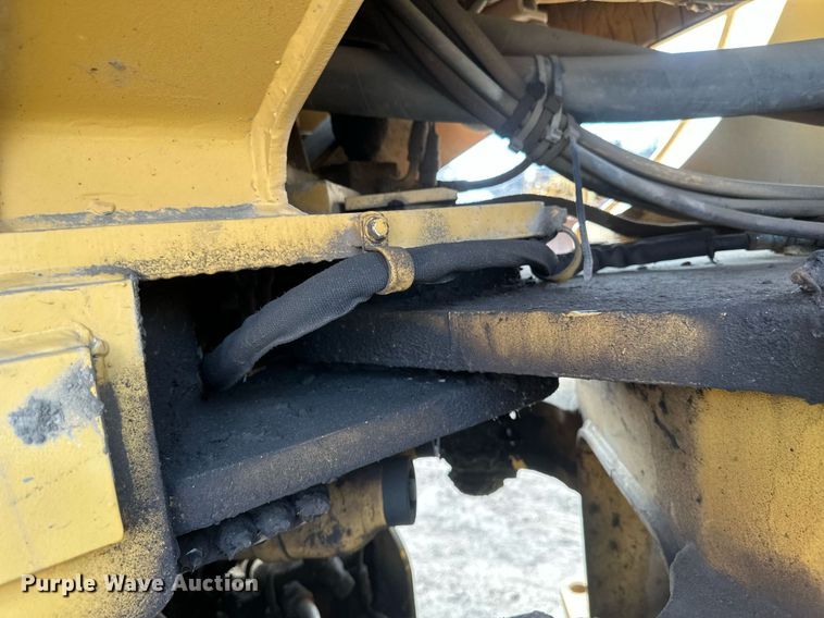 image for item EN3027 Halla 380 wheel loader