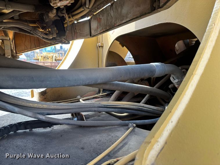 image for item EN3027 Halla 380 wheel loader