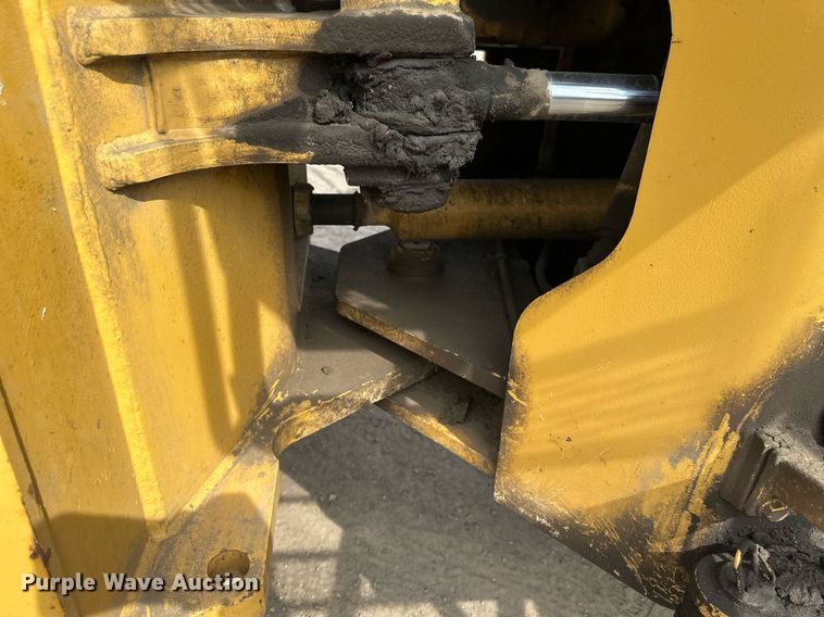 image for item EN3027 Halla 380 wheel loader