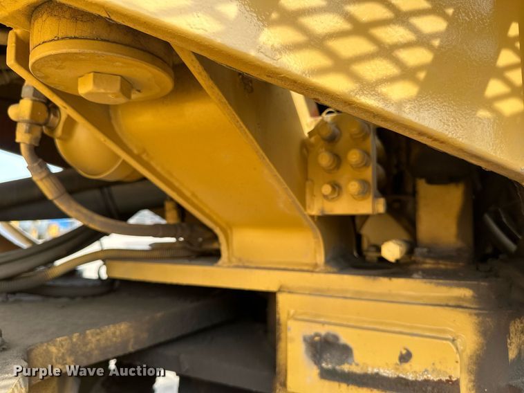 image for item EN3027 Halla 380 wheel loader