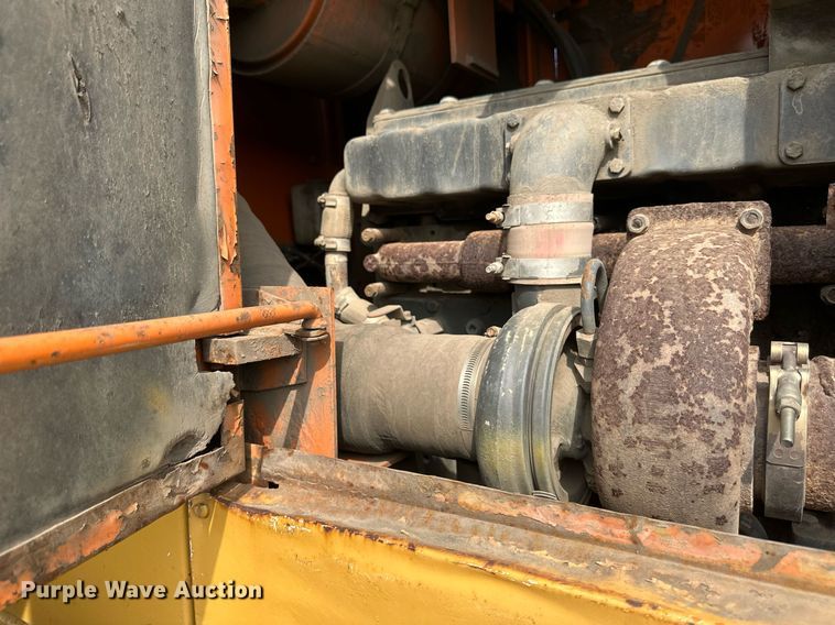 image for item EN3027 Halla 380 wheel loader