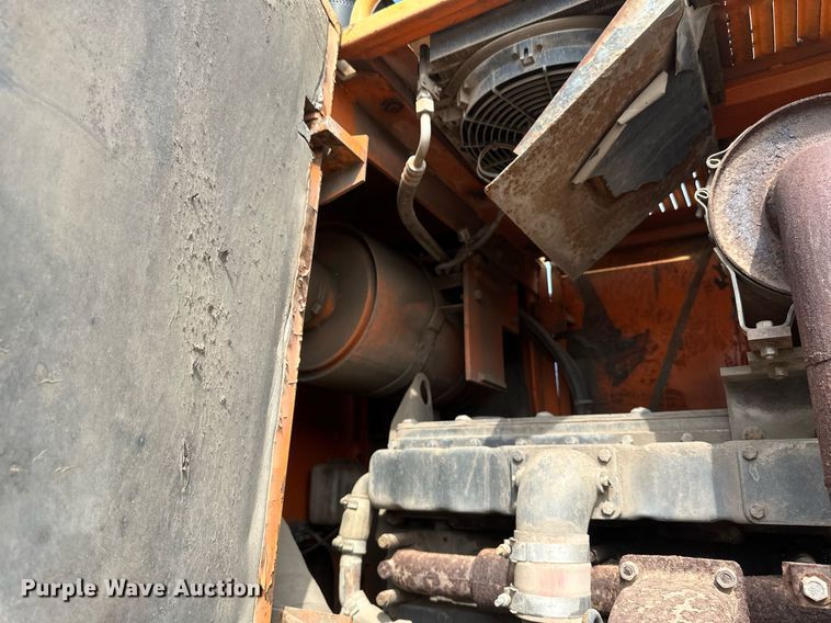 image for item EN3027 Halla 380 wheel loader