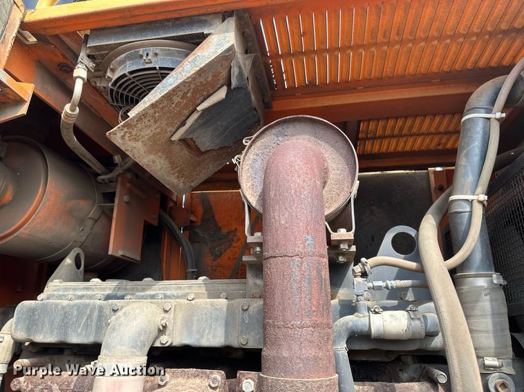 image for item EN3027 Halla 380 wheel loader