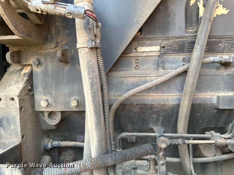 image for item EN3027 Halla 380 wheel loader