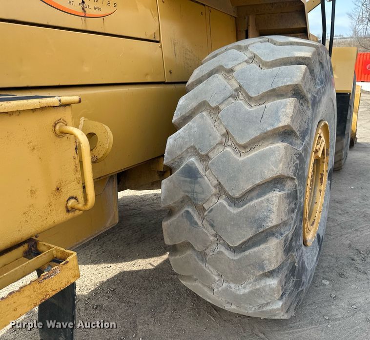 image for item EN3027 Halla 380 wheel loader