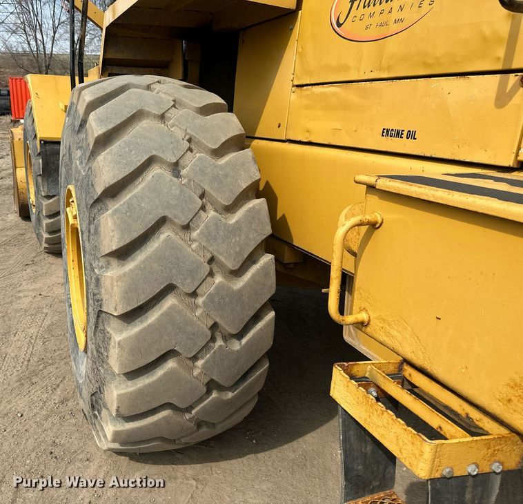 image for item EN3027 Halla 380 wheel loader