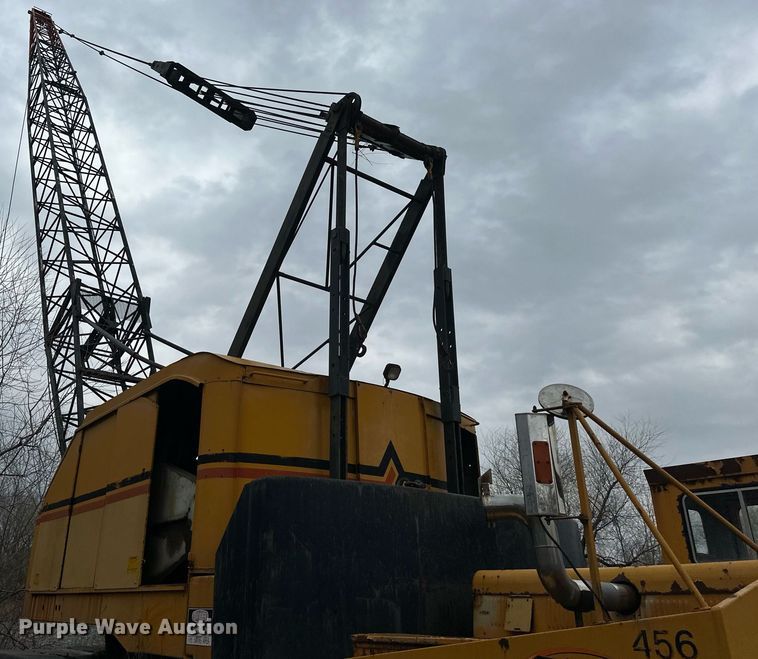 image for item EN3028 1986 American 7450 crane