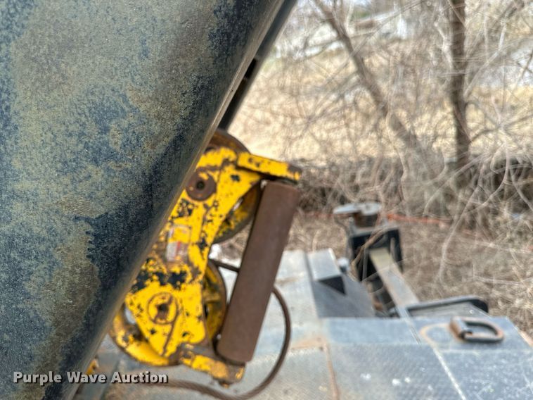 image for item EN3028 1986 American 7450 crane