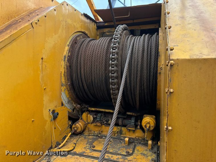 image for item EN3028 1986 American 7450 crane